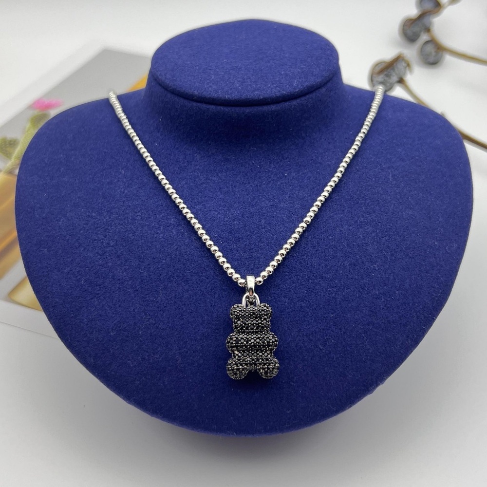 APM Monaco Mood Yummy Bear black and white double-sided bear adjustable necklace